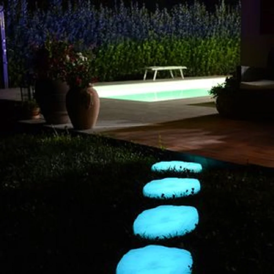 Lindeman White Low Voltage No Power Source Required Resin Step Light Pack