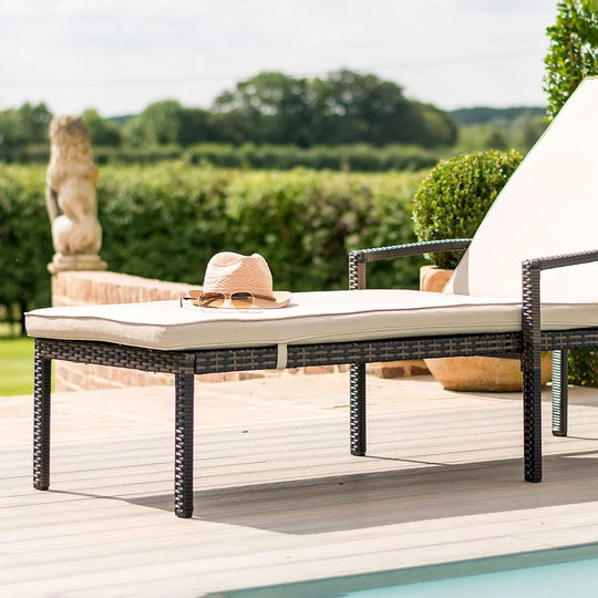 Elyria Rattan Sunlounger
