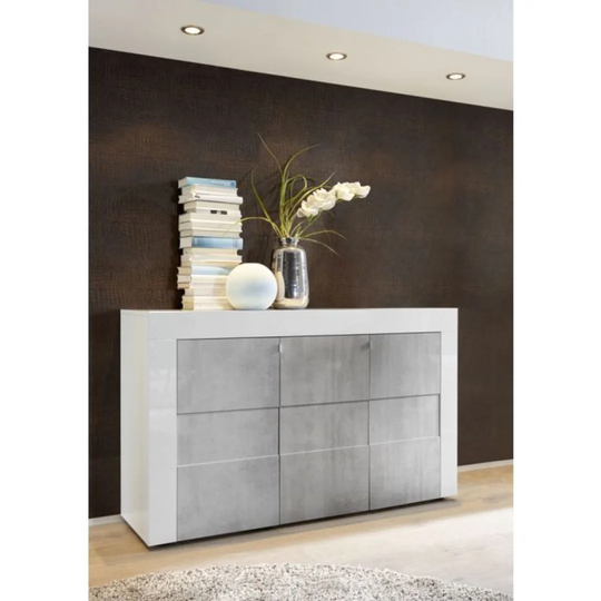 Bevelyn 138 Cm Wide Sideboard