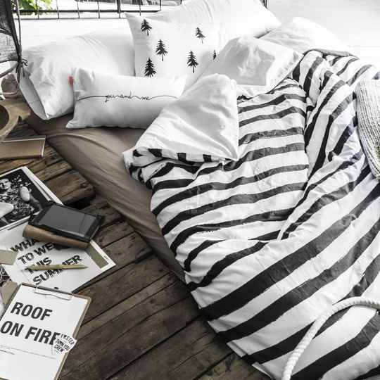 Lamine Black/White 100% Cotton 150 TC Duvet Cover Set