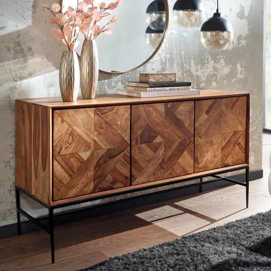 Bisham 123 Cm Wide Sheesham Solid Wood Sideboard