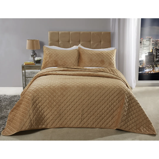 Kacie Bedspread Set with 2 Pillow Covers