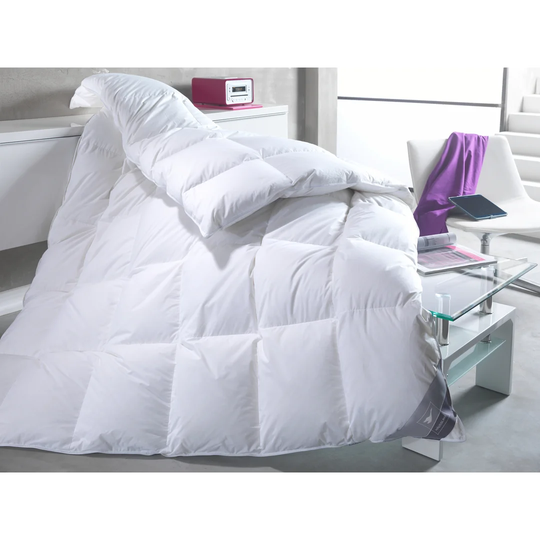 Body Perfect Modern Line Down & Feather Blend Duvet