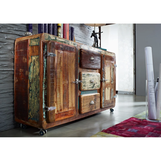 Freezy Sideboard