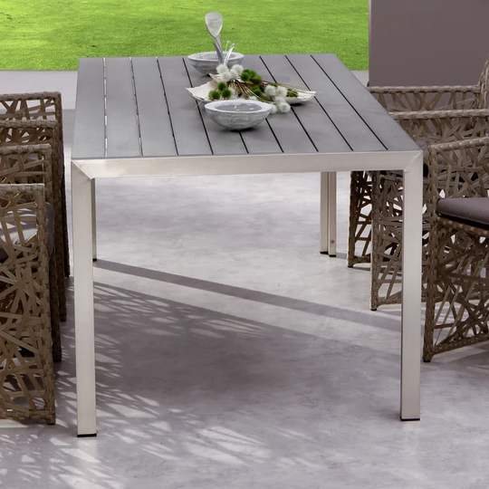 Lilli Dining Table