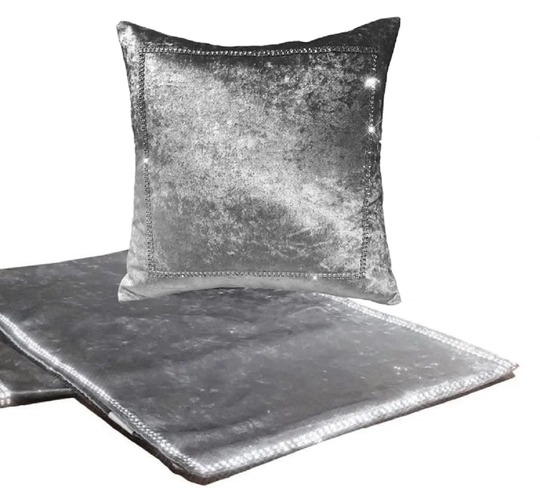 Rumbaugh 100% Polyester Bed Runner with Cushion Cover