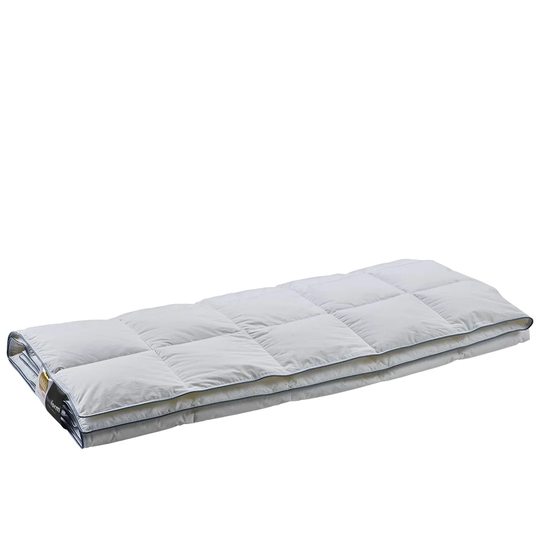 Muscovy Duck Down Summer Duvet Encapsulated In Super Soft Cotton Cambric