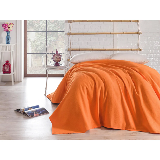 Suzuki Orange Duvet Cover