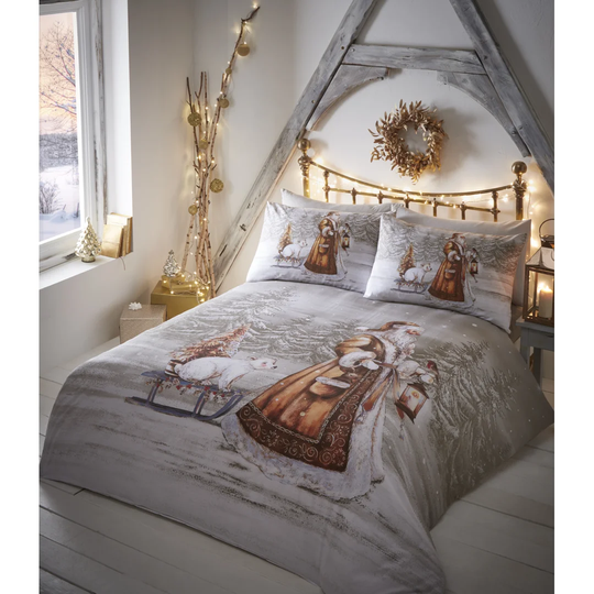 Aarush Traditional Father Christmas Duvet Cover Set