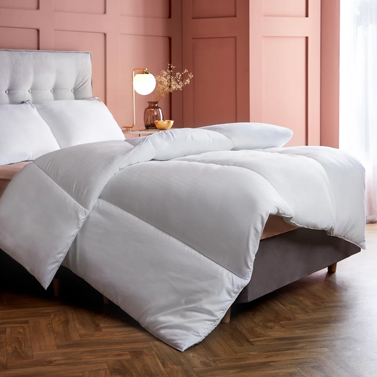 Silentnight Satin Stripe 13.5 Duvet