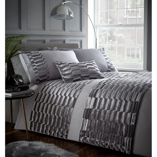 Konradin 100% Polyester Bed Runner