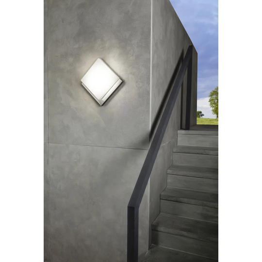 Sela Light Outdoor Wall Sconce