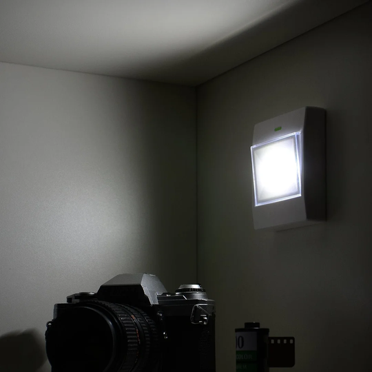 Cordless Battery-Powered COB LED 3 Light Night Light