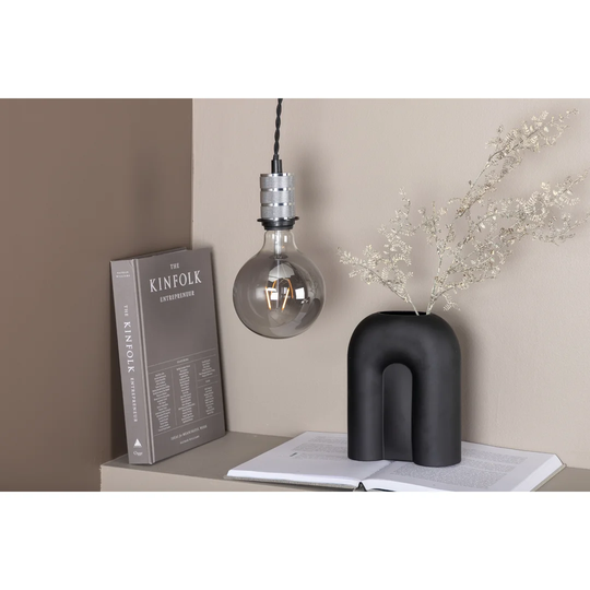 Servantes 1 - Light Single Pendant