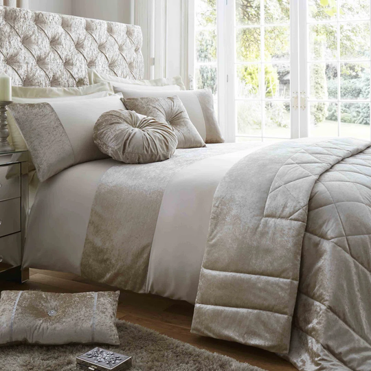 Cruz Gold Duvet Cover Set