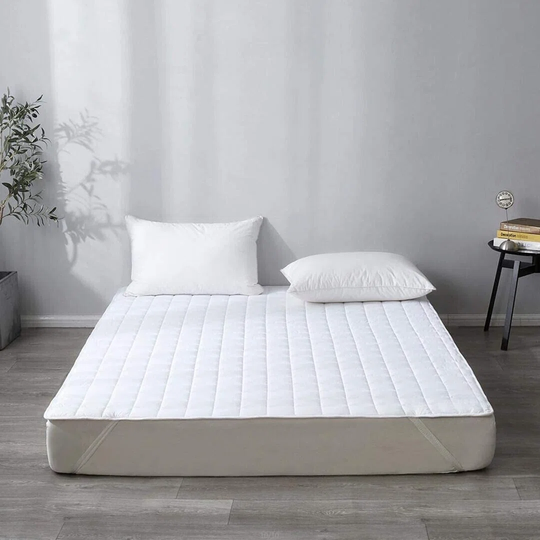 Baileyville Hypoallergenic Quilted Strap Fitted Mattress Bed Protector