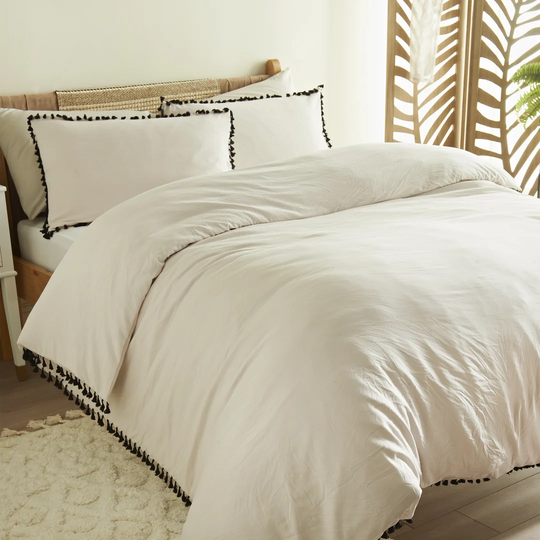 CosmoLiving White Soft Duvet Set with Tassels