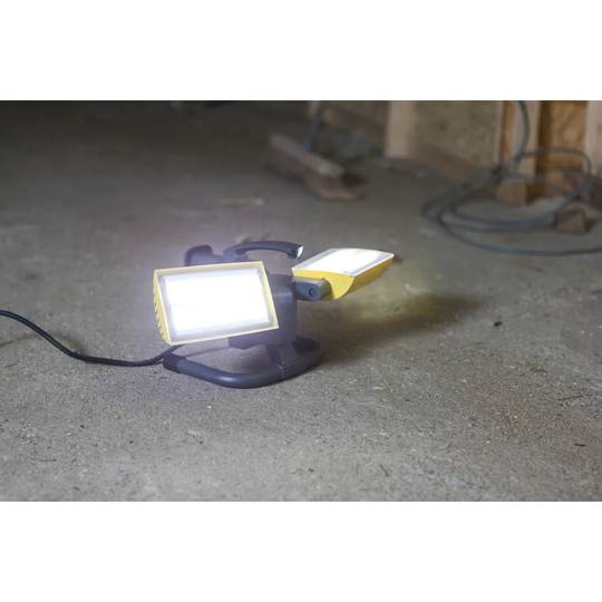 Tamer 18.3cm Plug-In Integrated LED Work Light
