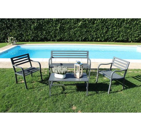 CHLOE TABLE.