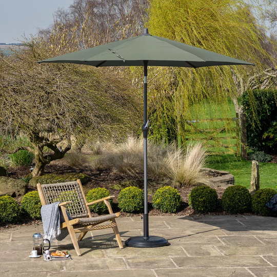Aaydan 2.5m Traditional Parasol