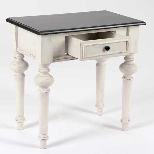 Ugo Side Table