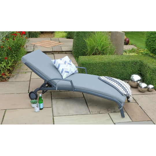 Cushioned Sunlounger