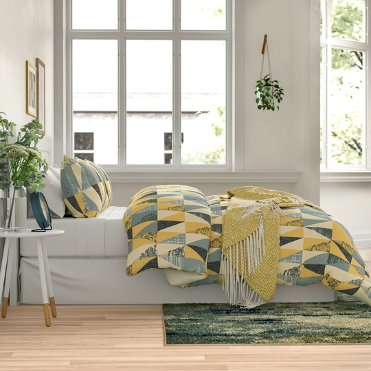 Colby Hypoallergenic Microfibre 200 TC Reversible Duvet Cover Set