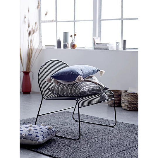 Friend Lounge Chair, Black, Metal