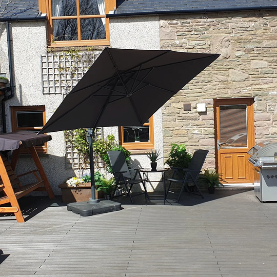 Jenifer 2.5m Square Cantilever Parasol