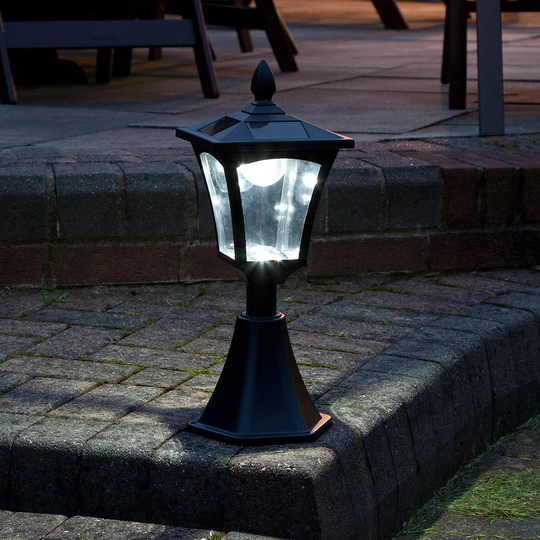 Chardon 1 LED Pathway Light