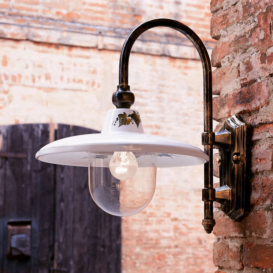 Oakhill Outdoor Barn Light